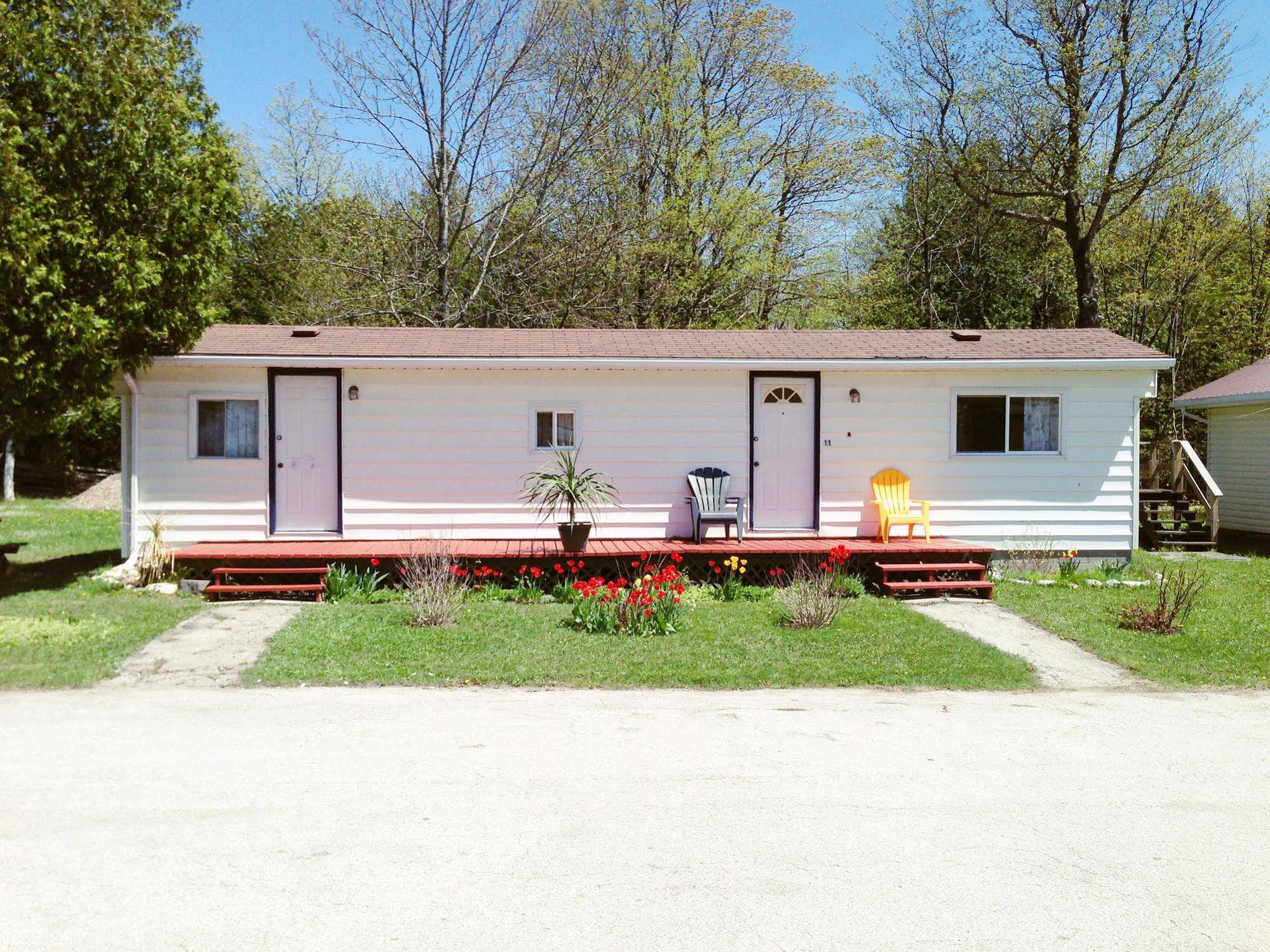 Mindemoya Motel