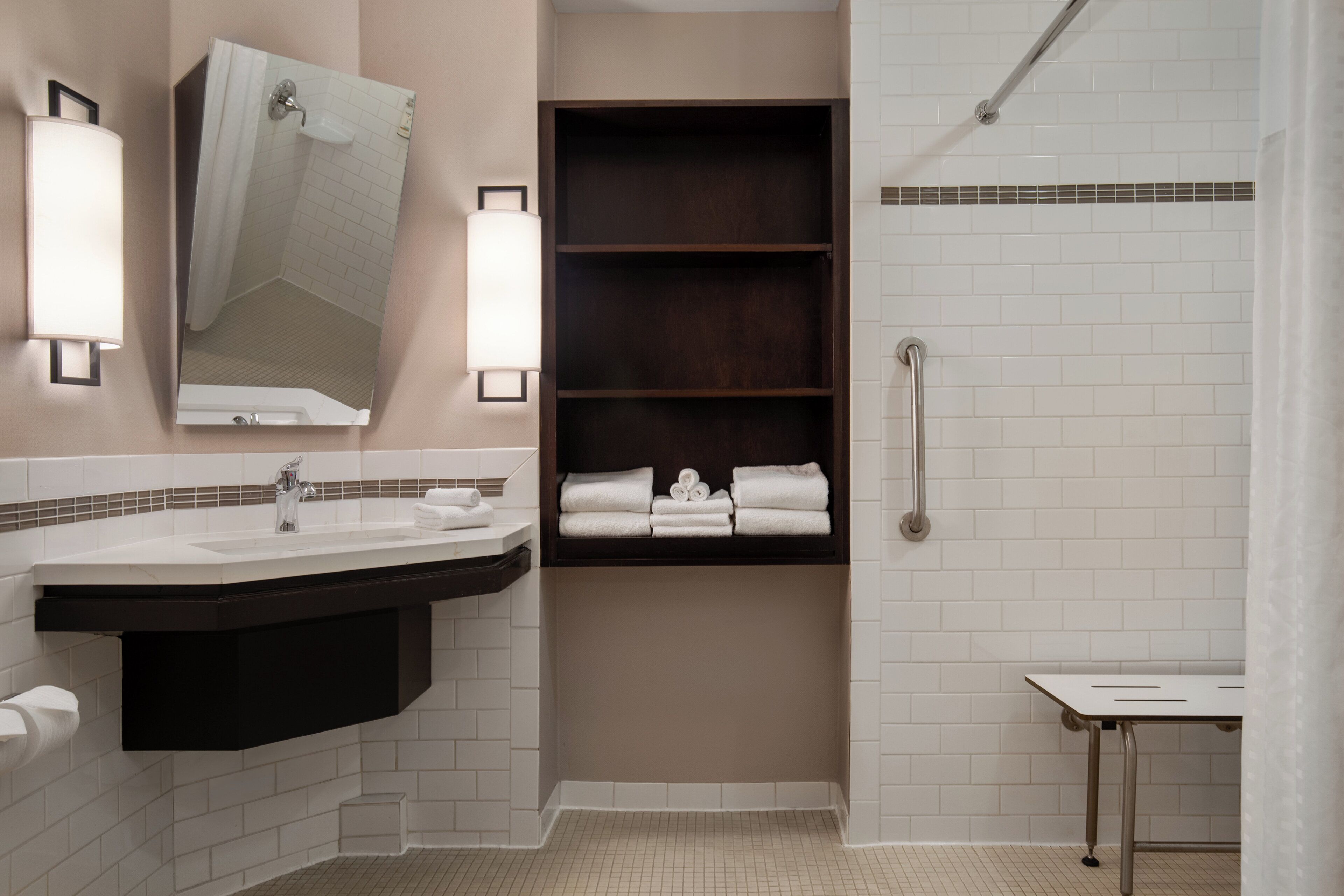 Staybridge Suites St Catharines Conf Ctr, an IHG Hotel