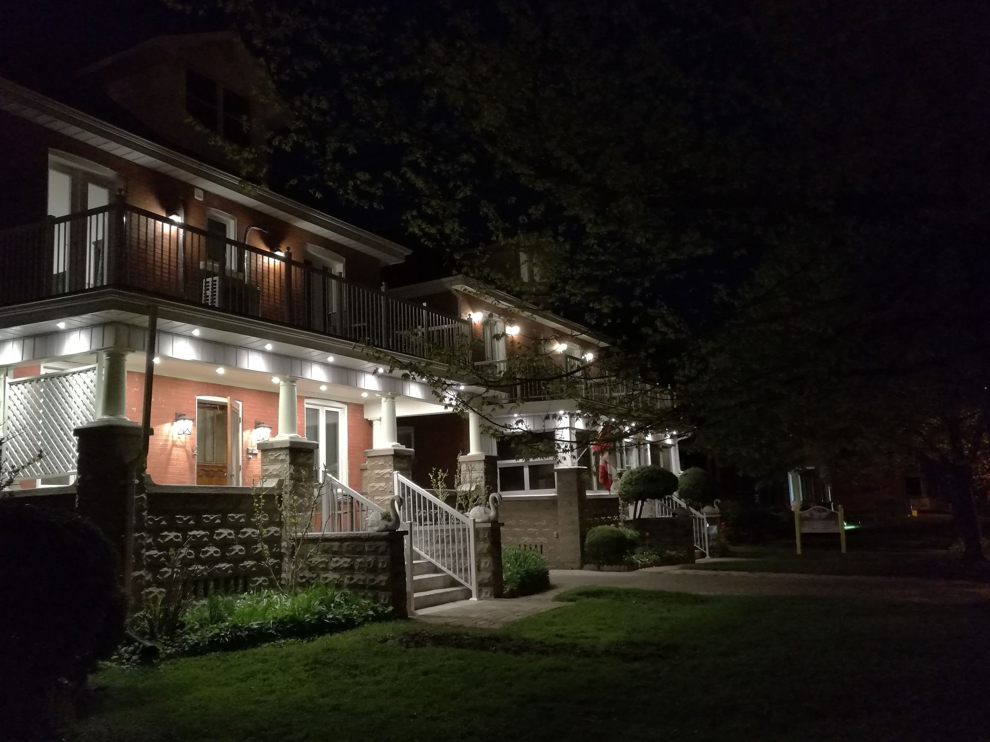 Ambassador B&B Guest Home