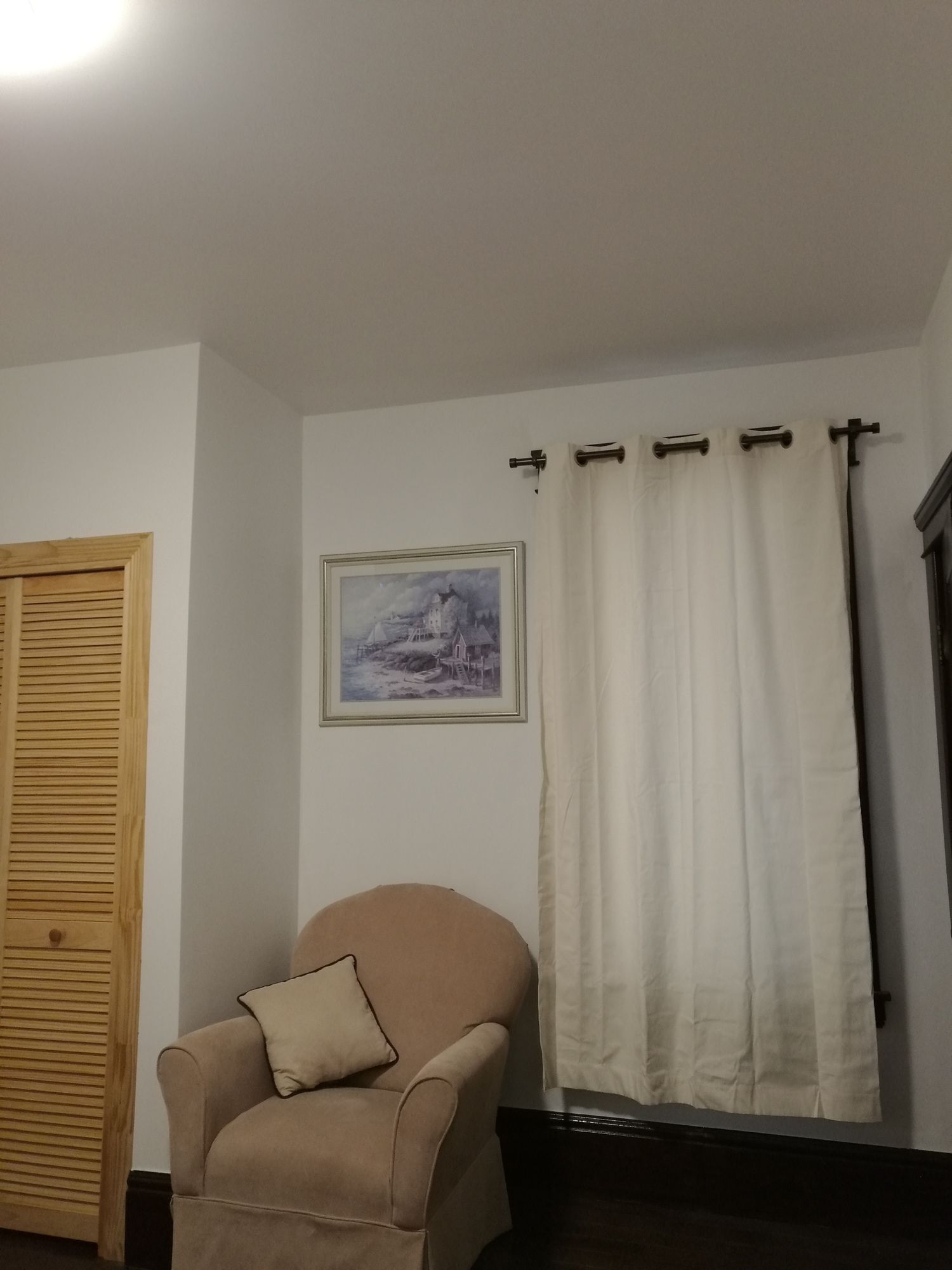 Ambassador B&B Guest Home