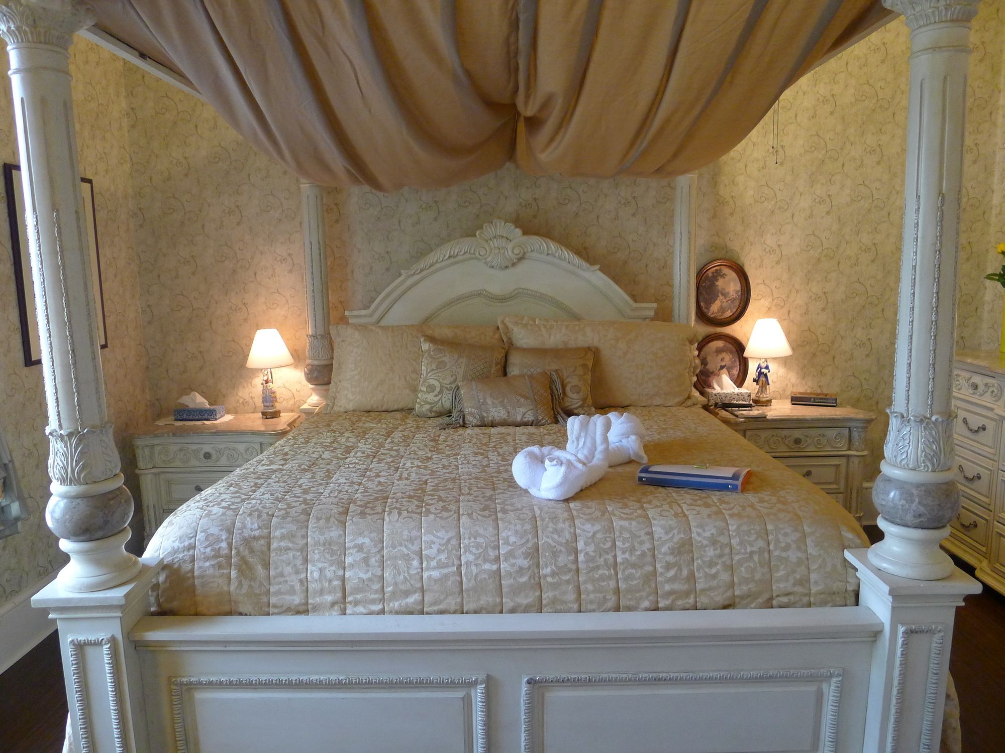 Stone Maiden Inn
