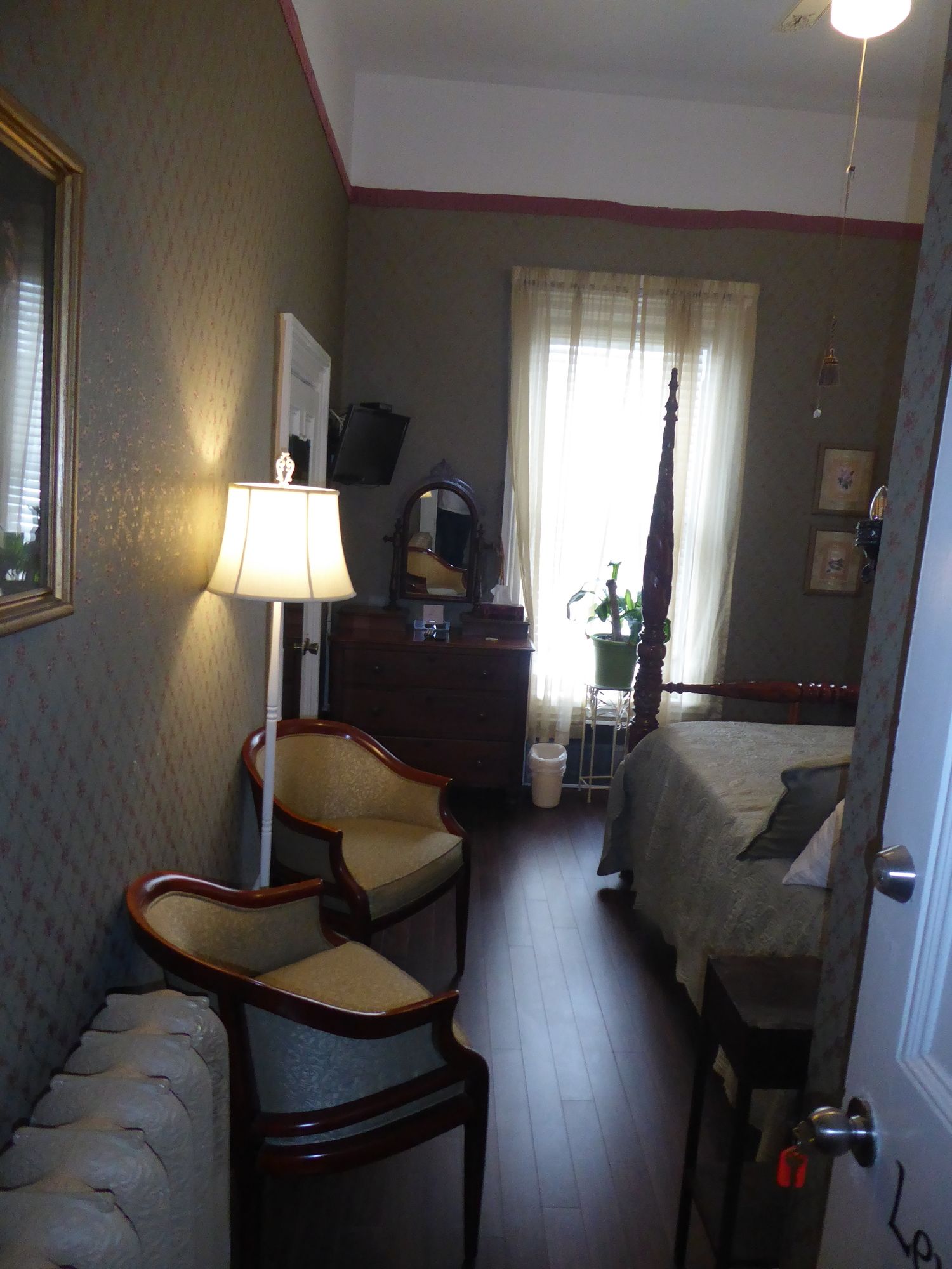 Stone Maiden Inn