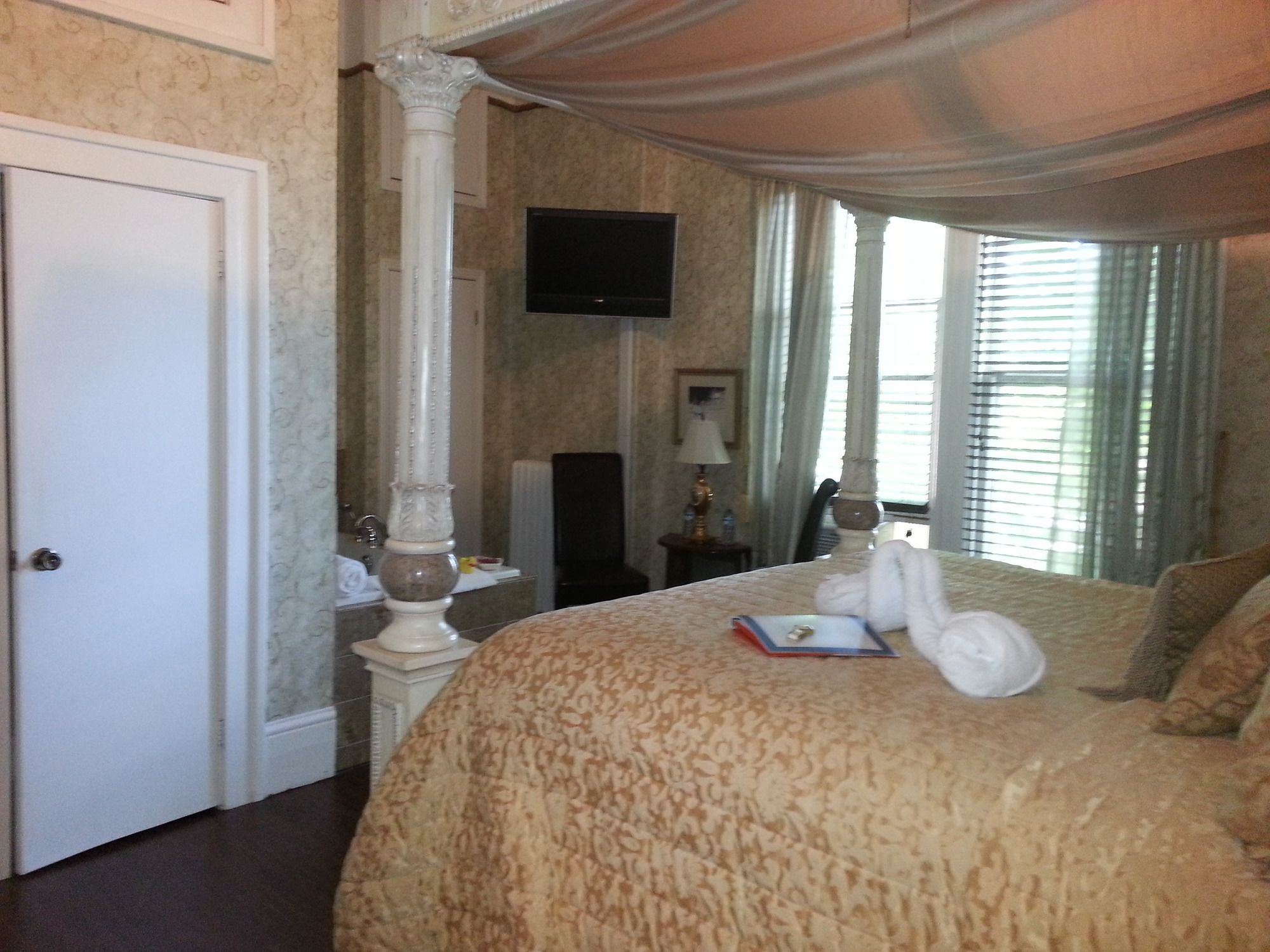 Stone Maiden Inn