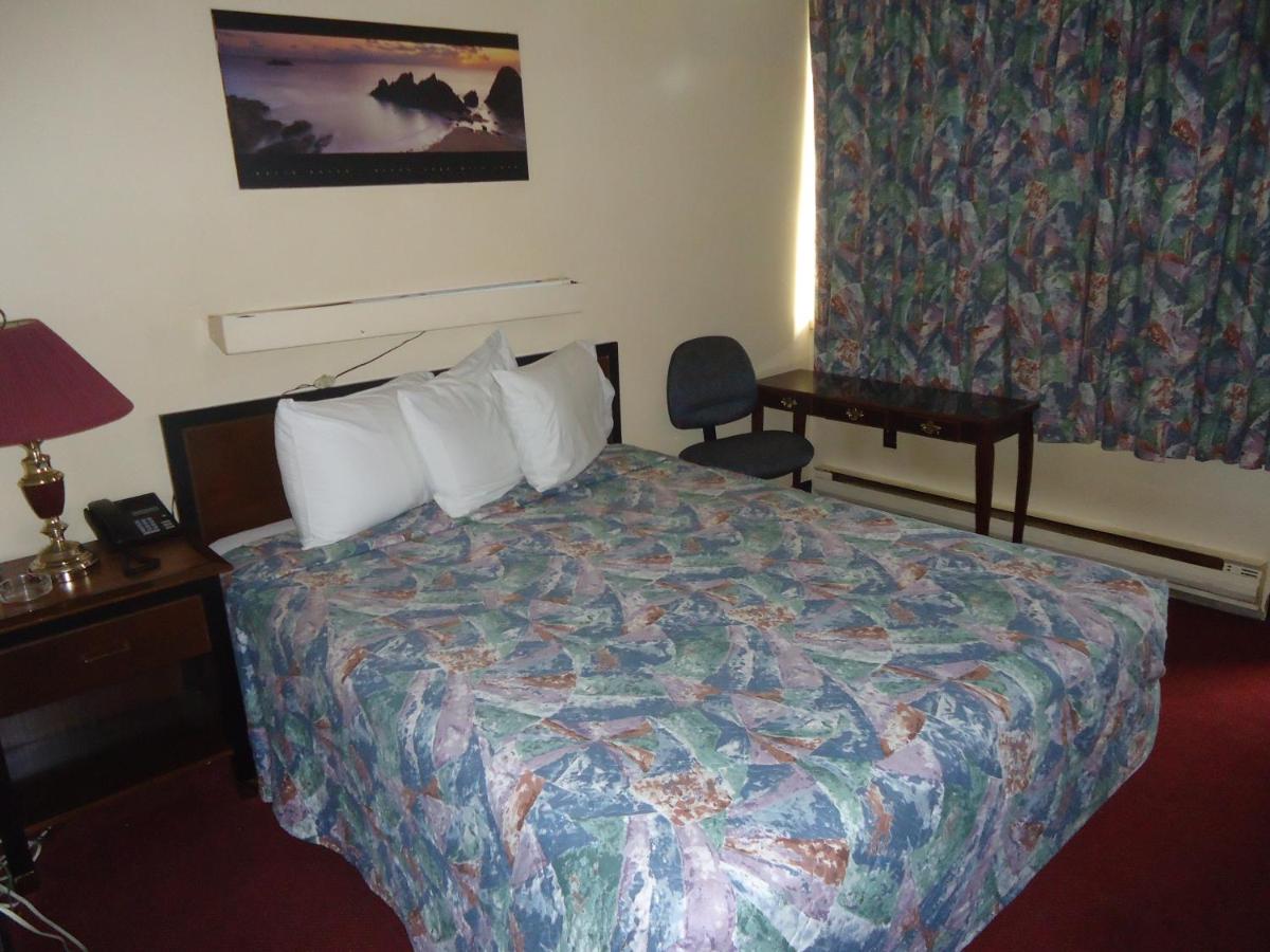 Imperial Fireside Inn