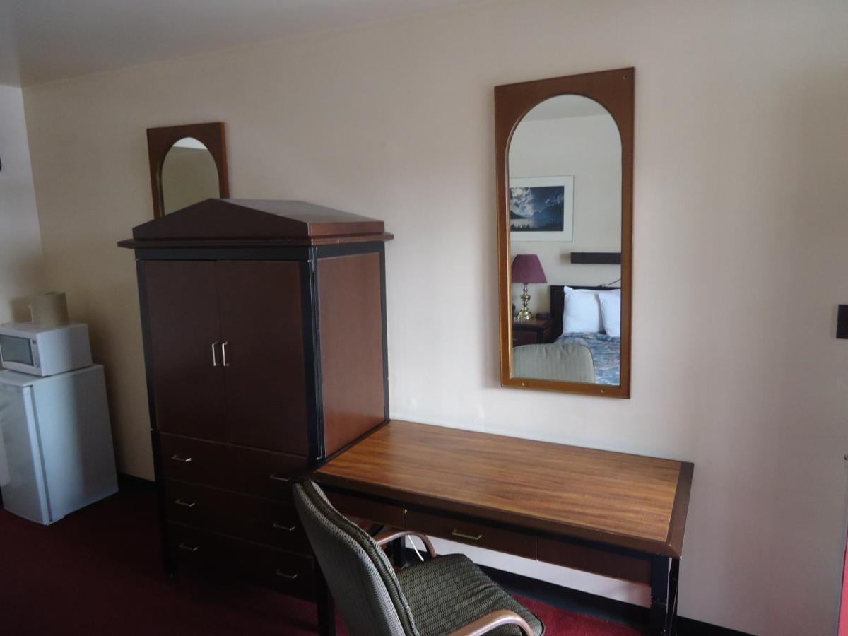 Imperial Fireside Inn
