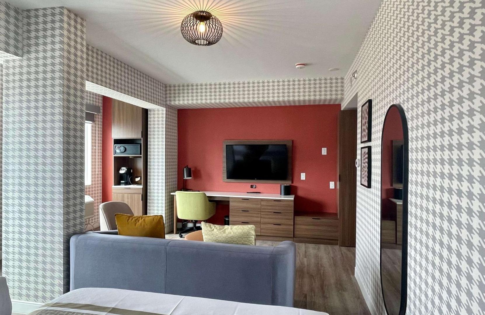 Aiden Hotel by Best Western @ Superior Shores