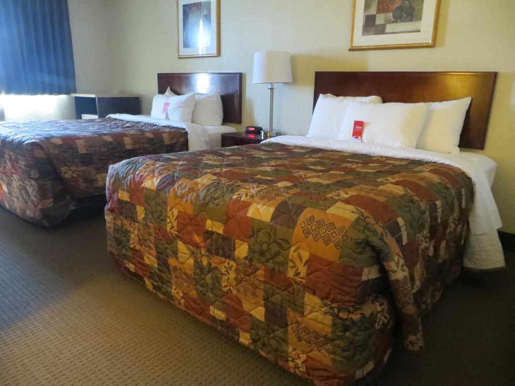 Howard Johnson By Wyndham Thunder Bay