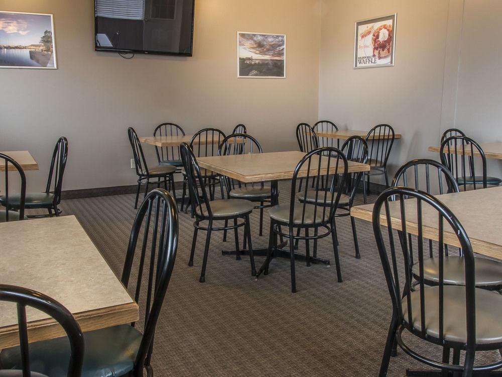 Howard Johnson By Wyndham Thunder Bay