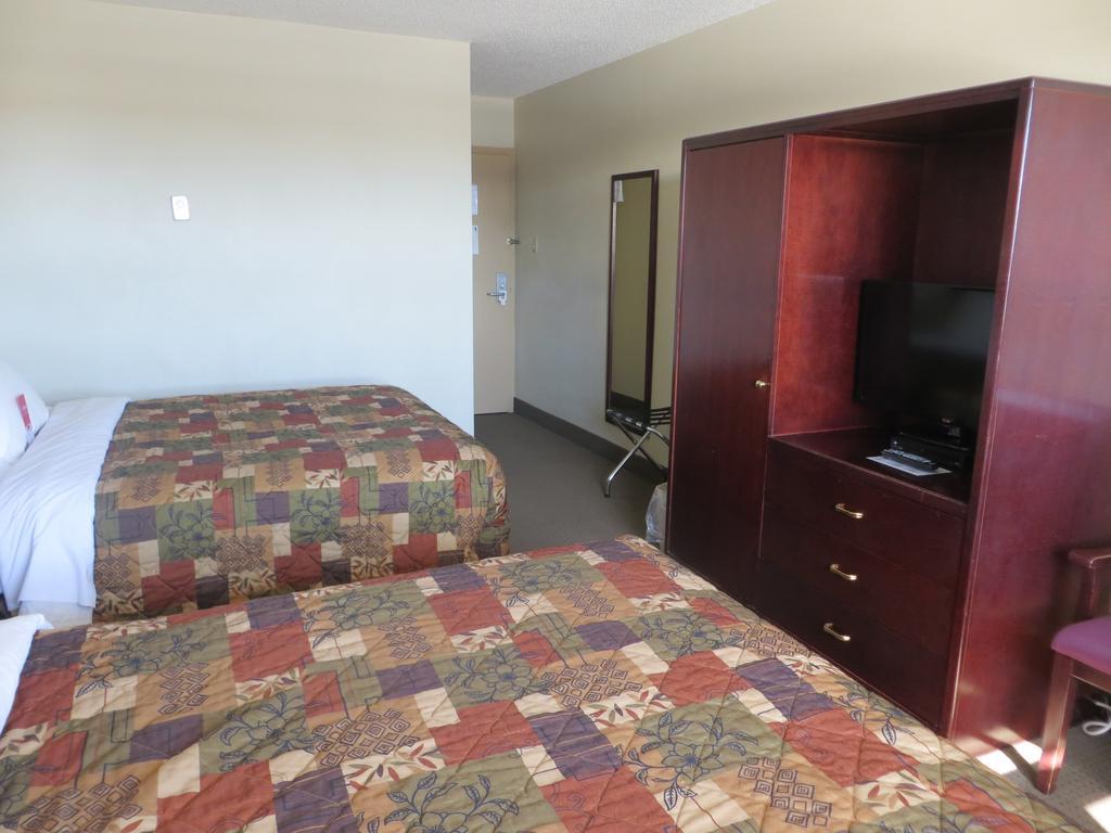 Howard Johnson By Wyndham Thunder Bay