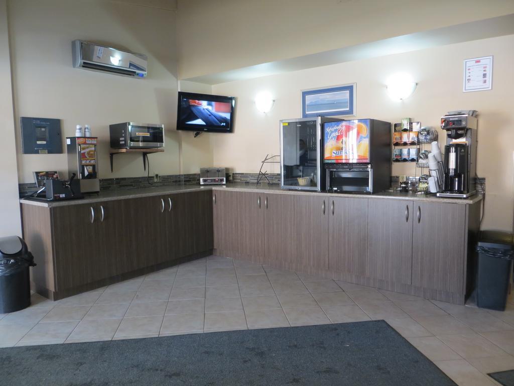 Howard Johnson By Wyndham Thunder Bay