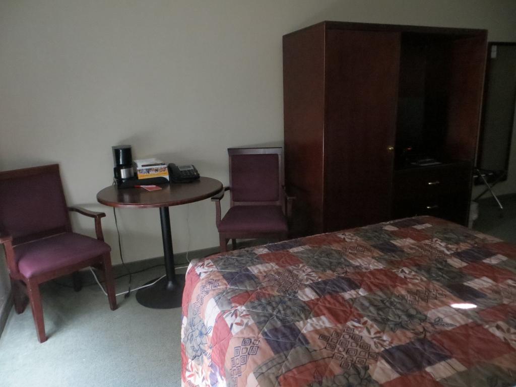 Howard Johnson By Wyndham Thunder Bay