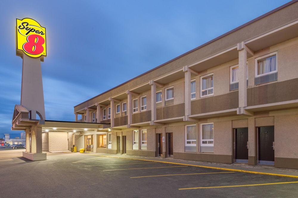 Super 8 by Wyndham Thunder Bay