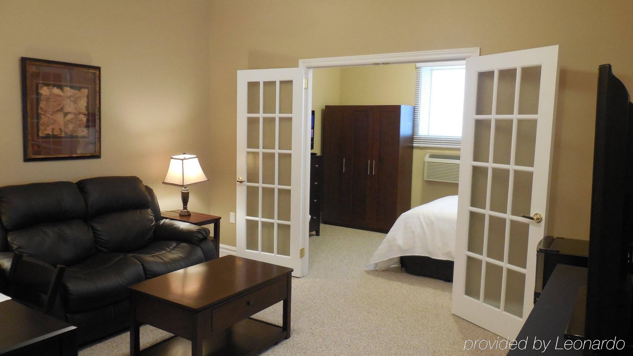 Balsam Suites Boutique Inn & Residence