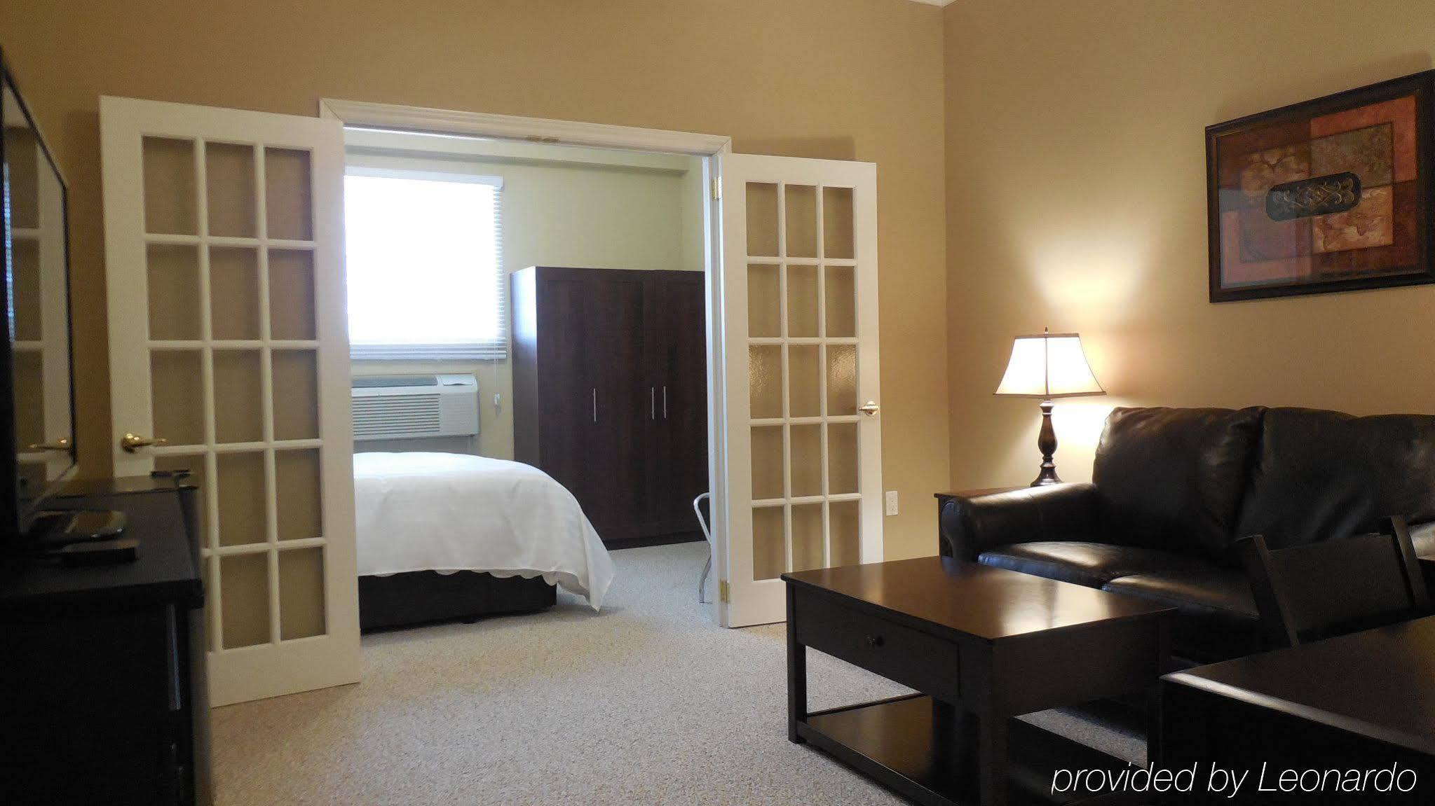 Balsam Suites Boutique Inn & Residence