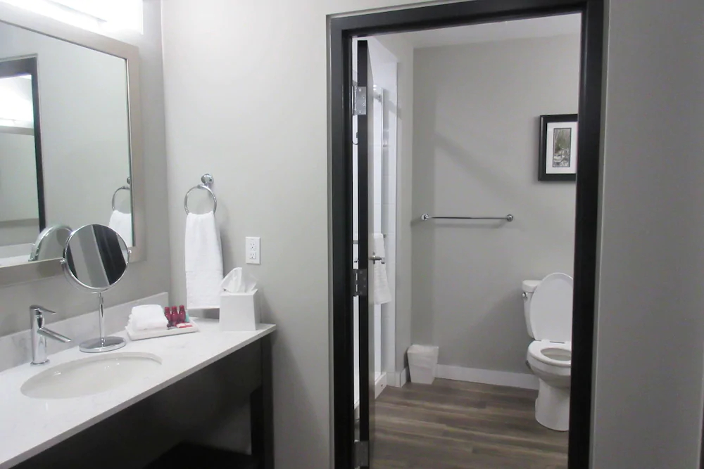 Best Western Premier Northwood Hotel