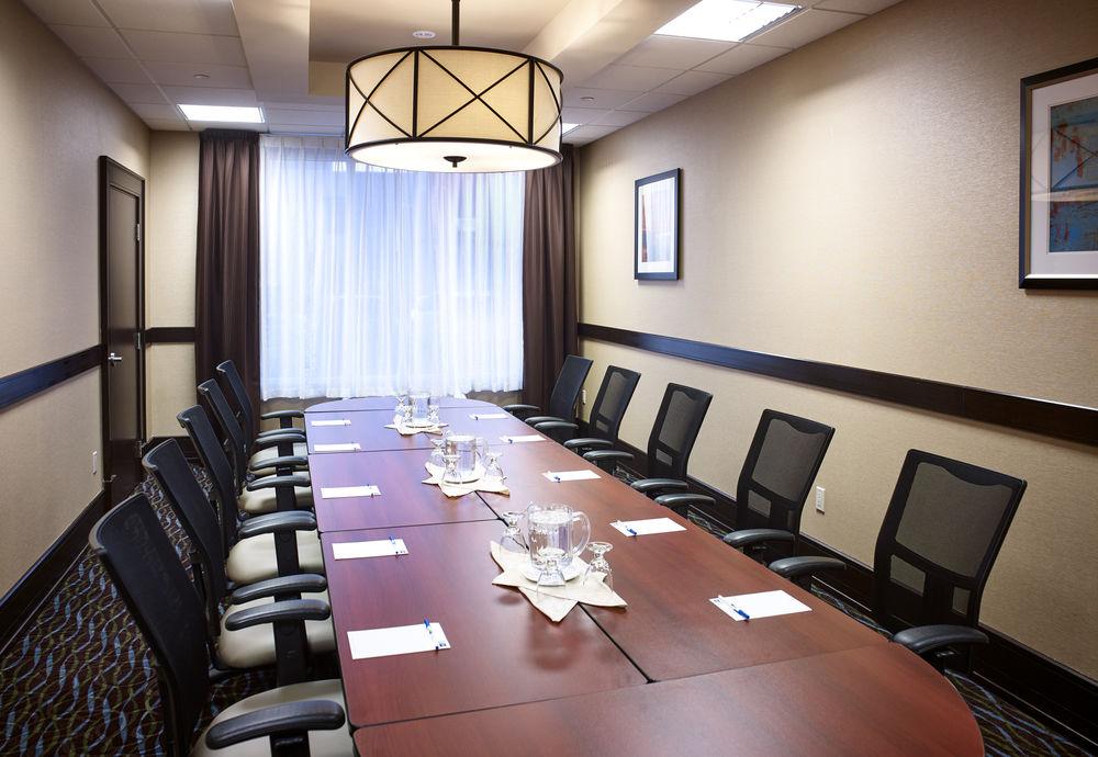 Holiday Inn Express & Suites Timmins