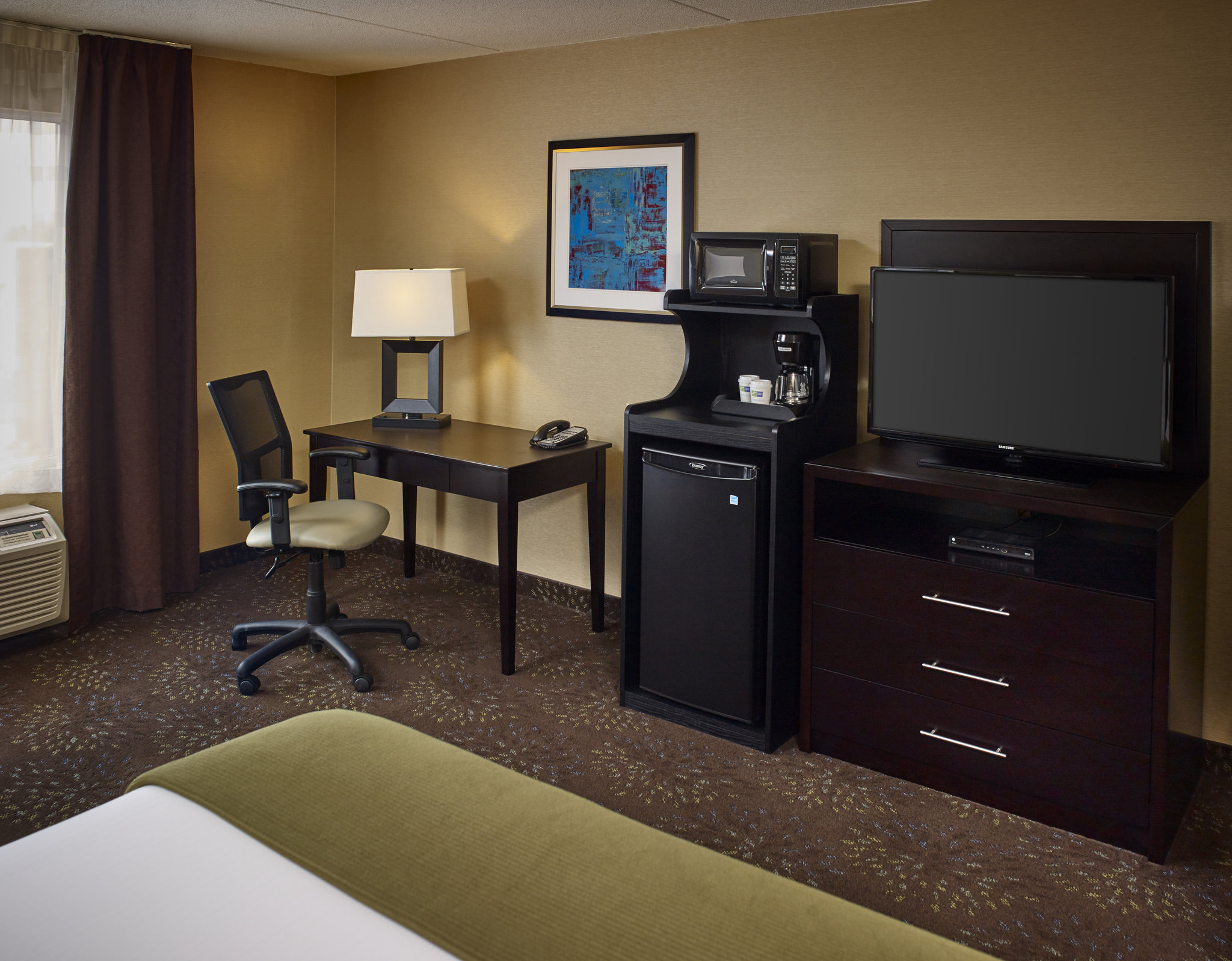 Holiday Inn Express & Suites Timmins