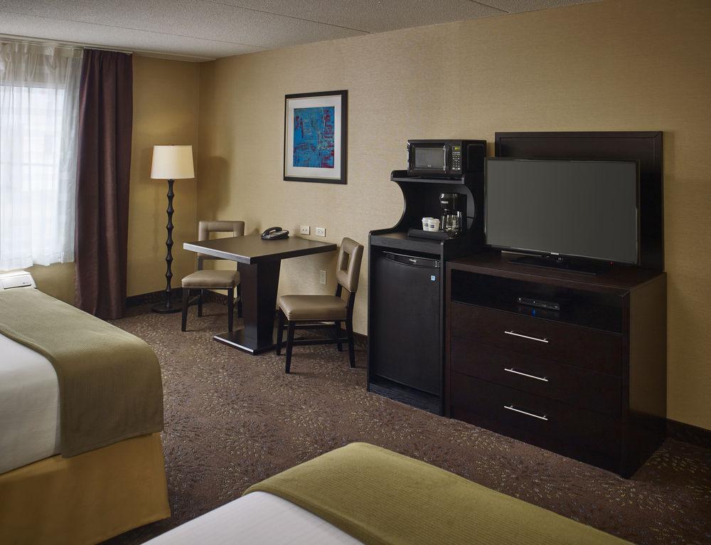Holiday Inn Express & Suites Timmins