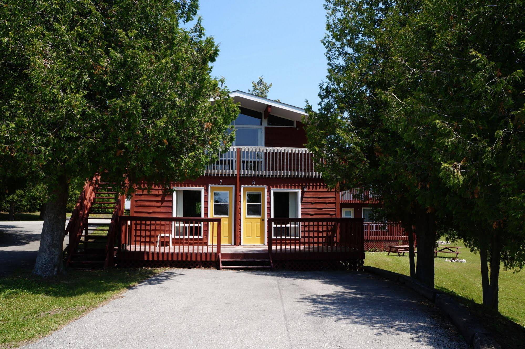 Tobermory Lodge & Motel