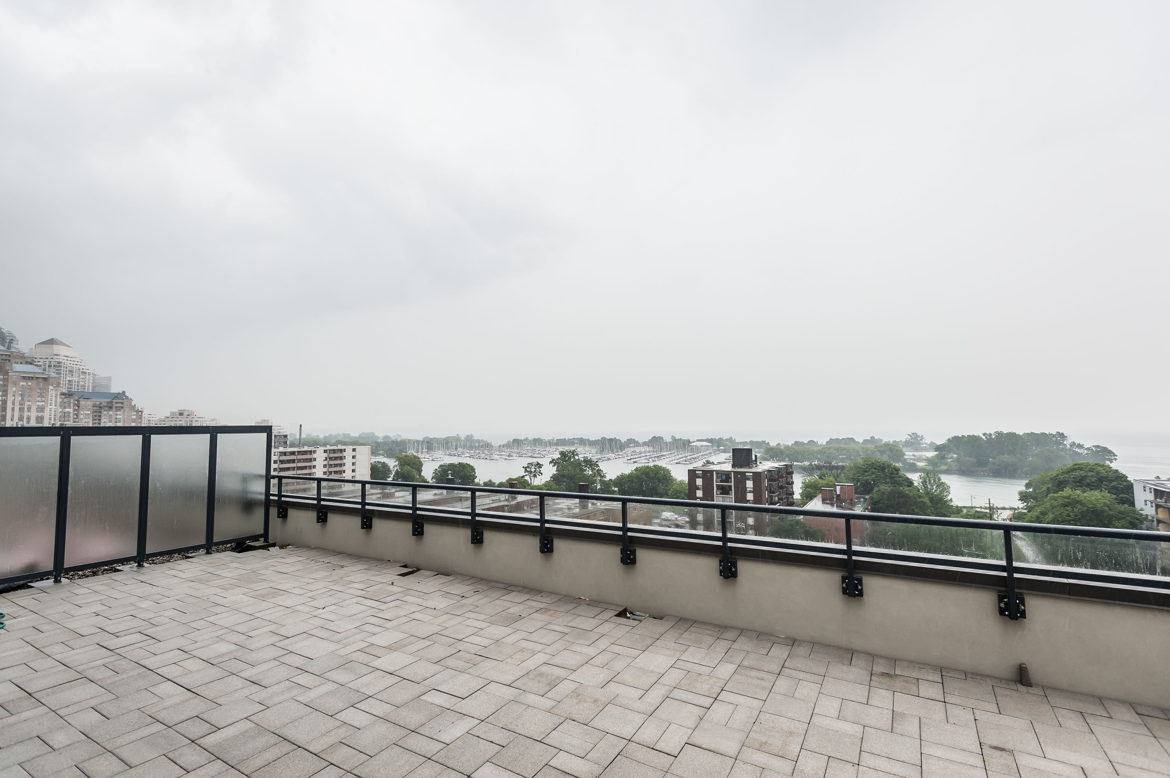 Life Suites Fort York Central Condo