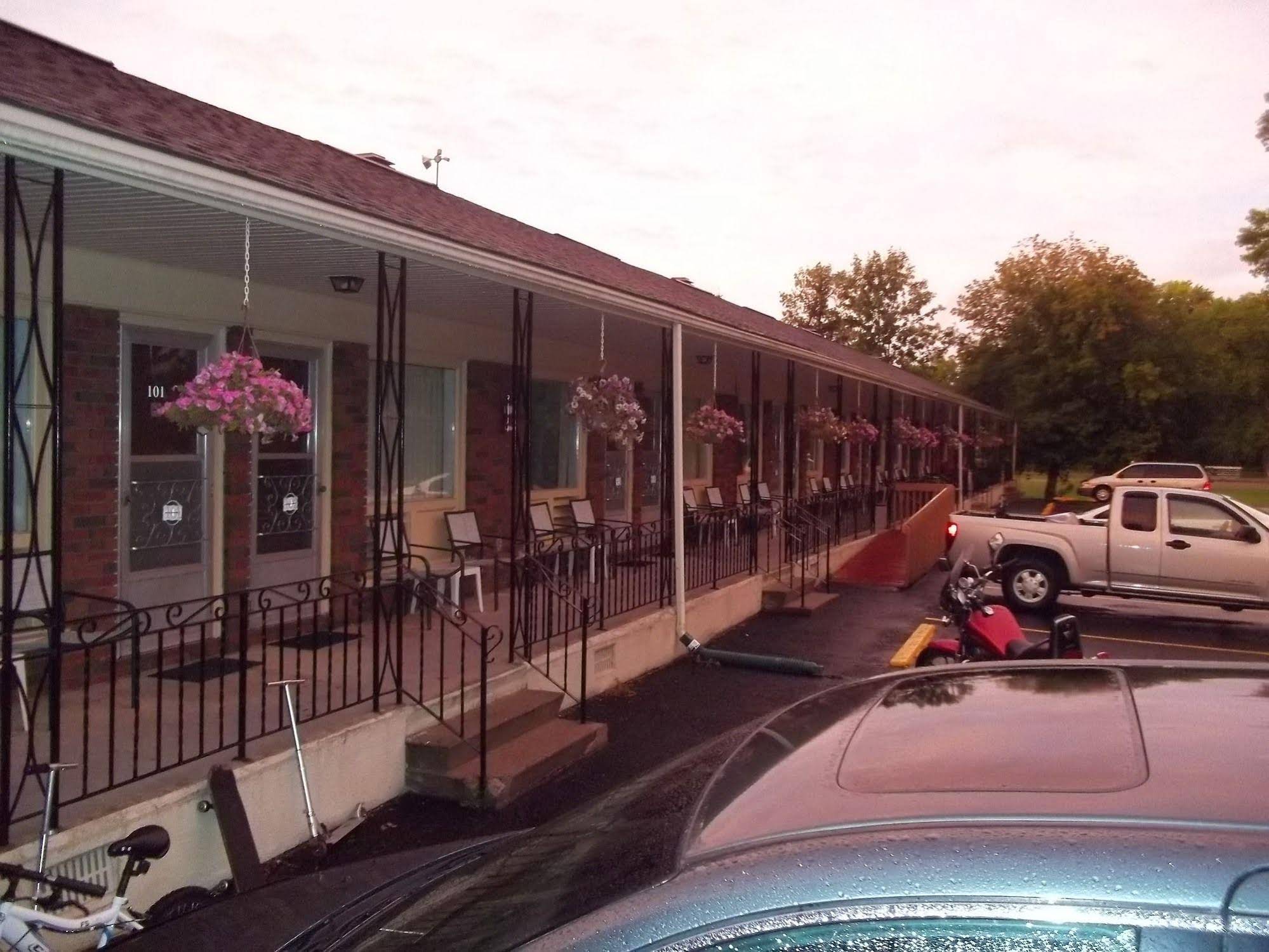 The Park Place Motel