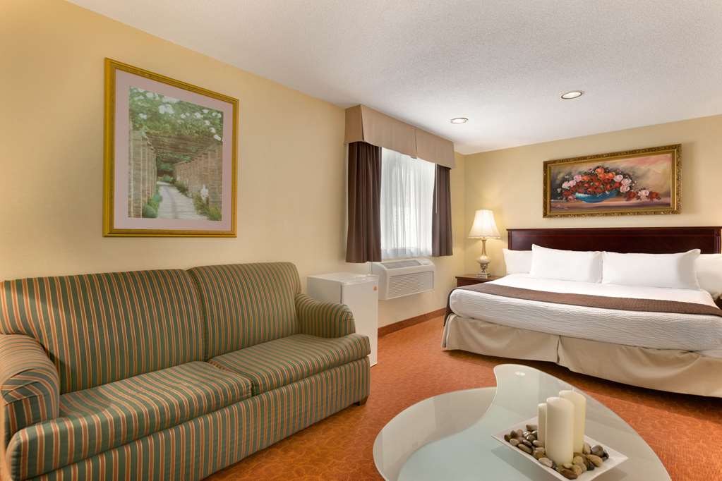 Wallaceburg Inn