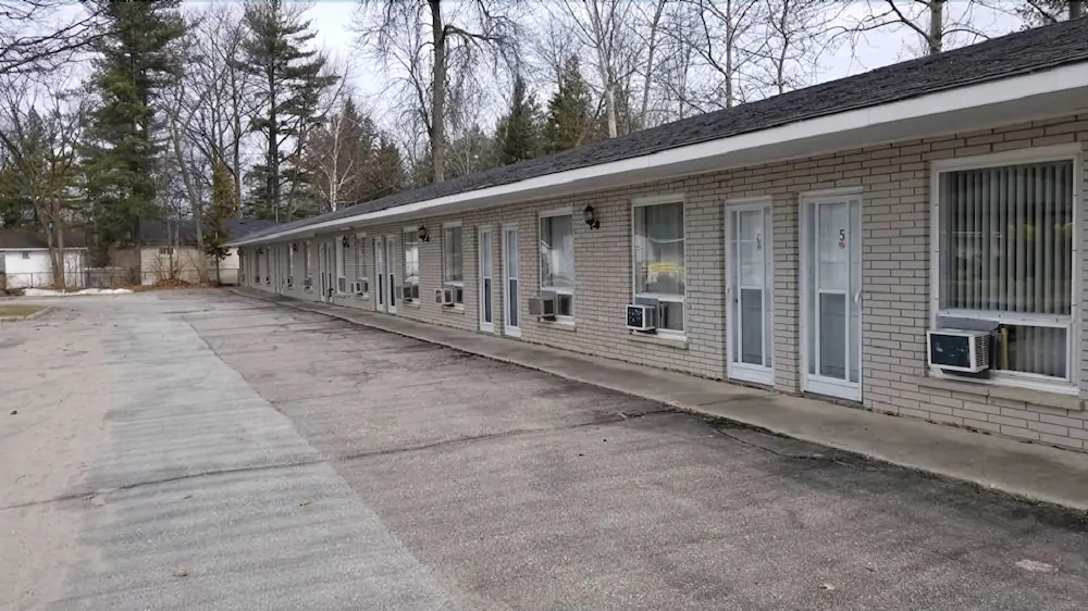 Wasaga Beach Inn And Cottages