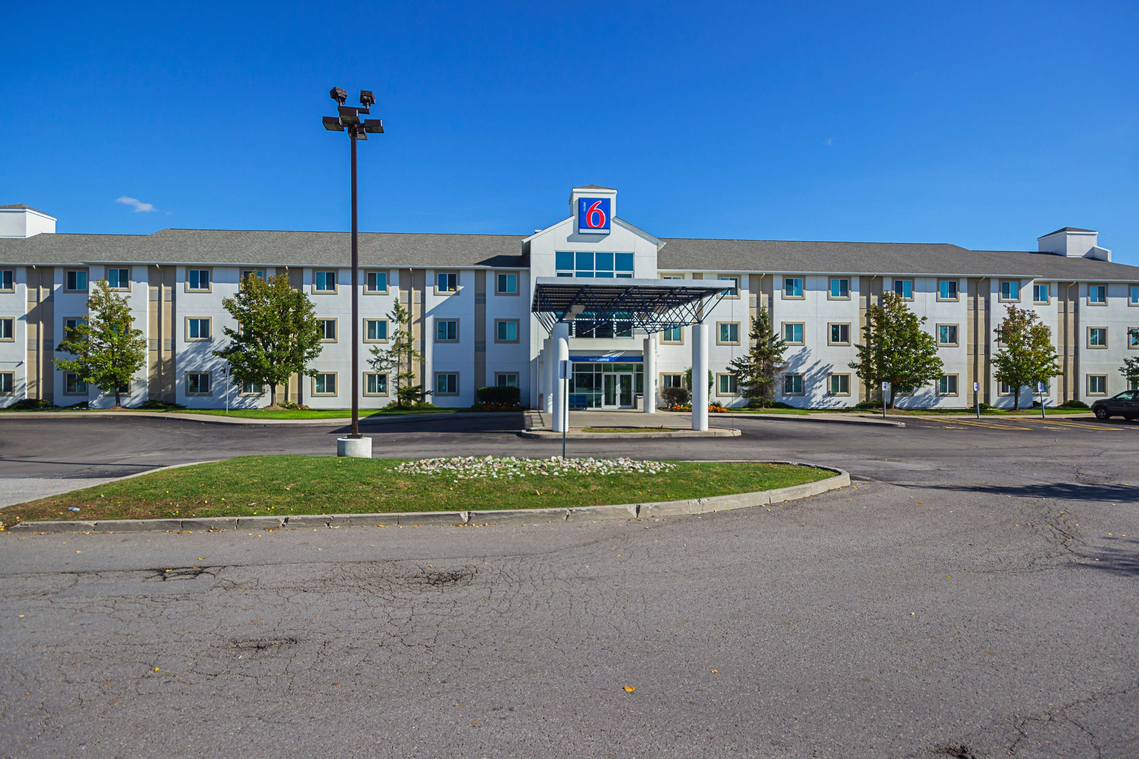 Motel 6 Toronto East Whitby