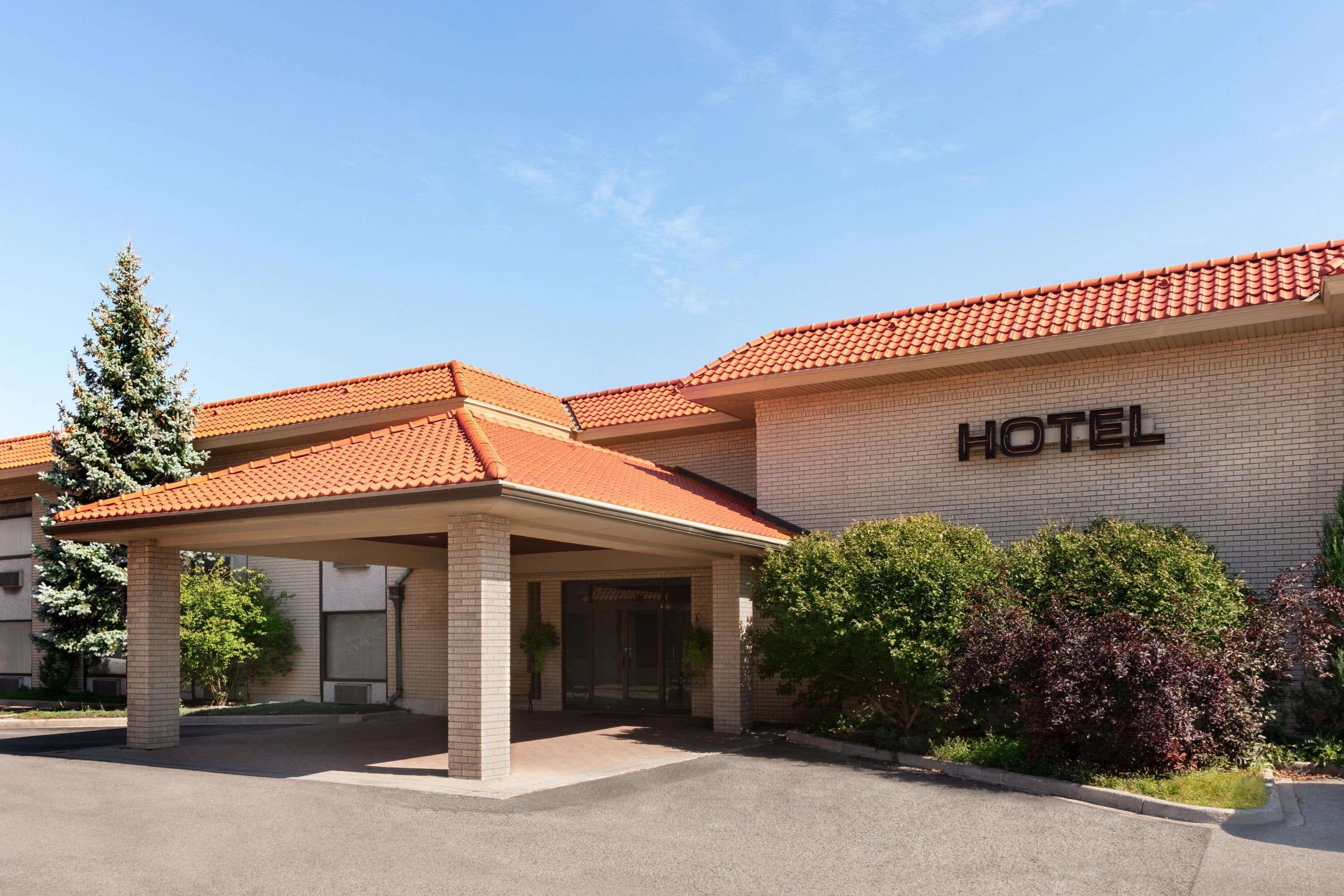 SureStay Plus by Best Western Windsor