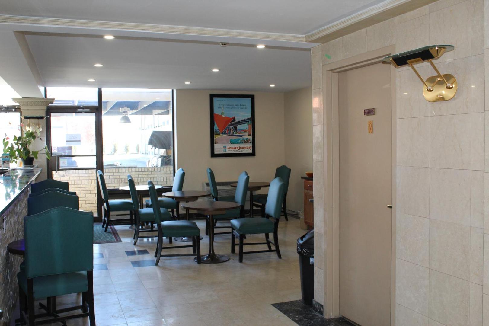 SureStay Plus by Best Western Windsor