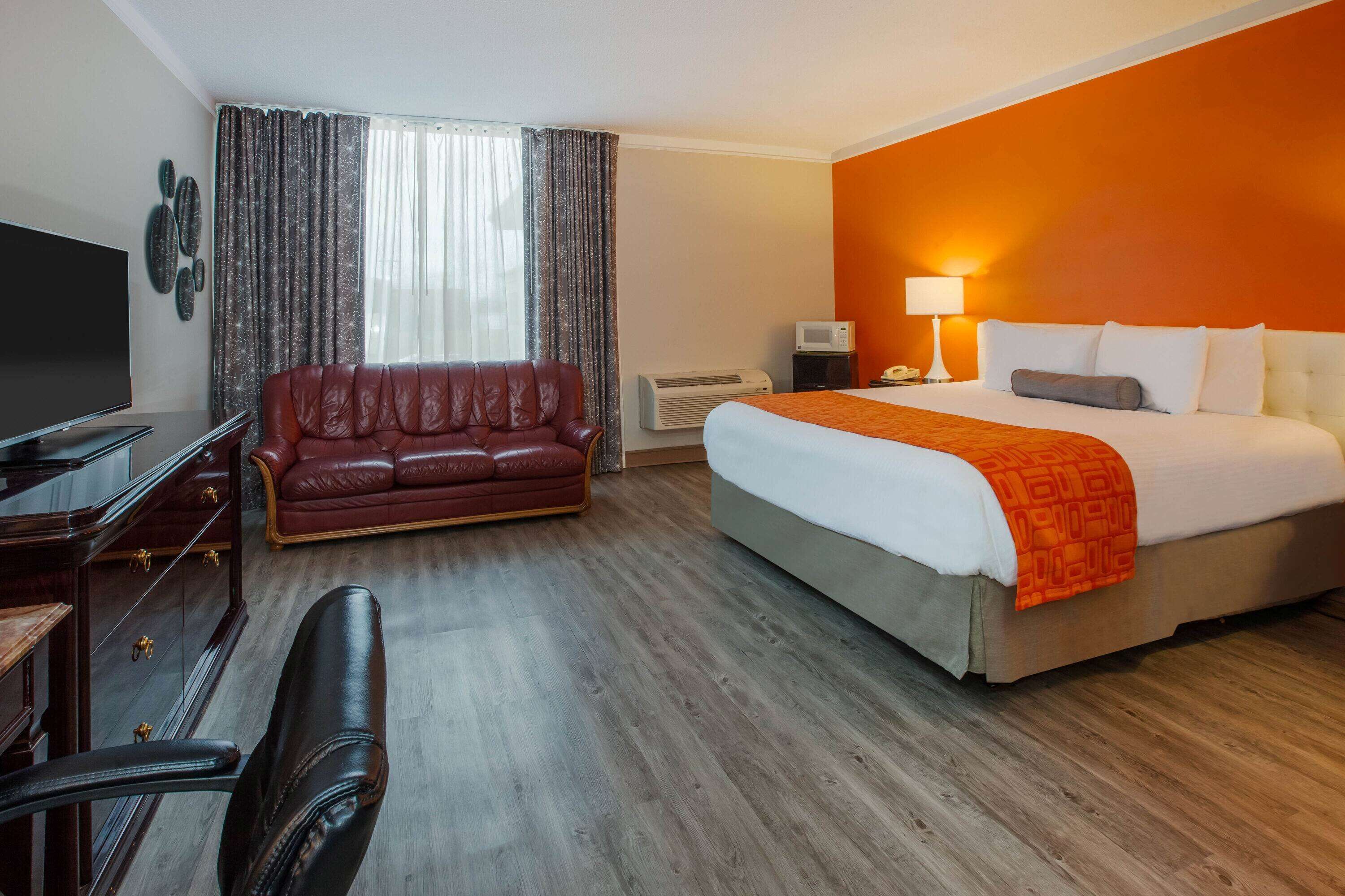 SureStay Plus by Best Western Windsor