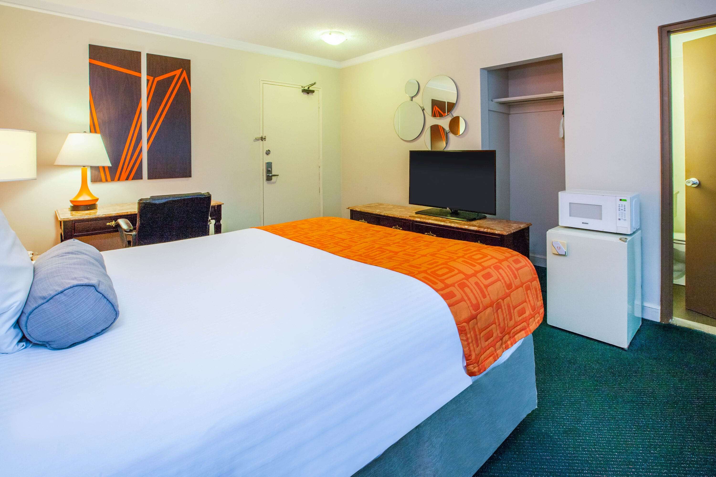 SureStay Plus by Best Western Windsor