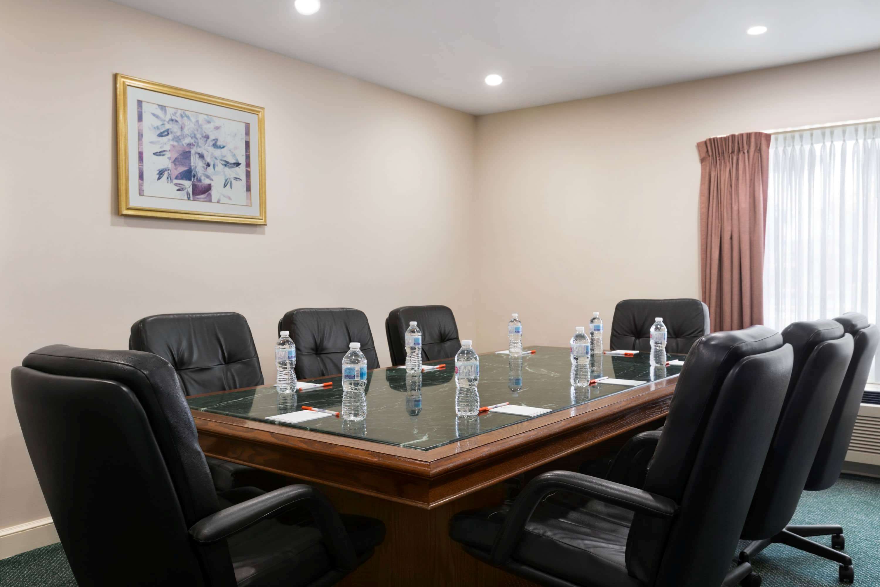 SureStay Plus by Best Western Windsor