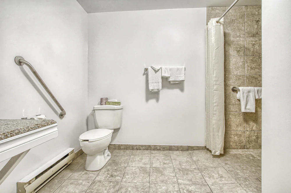 Motel 6 Windsor On