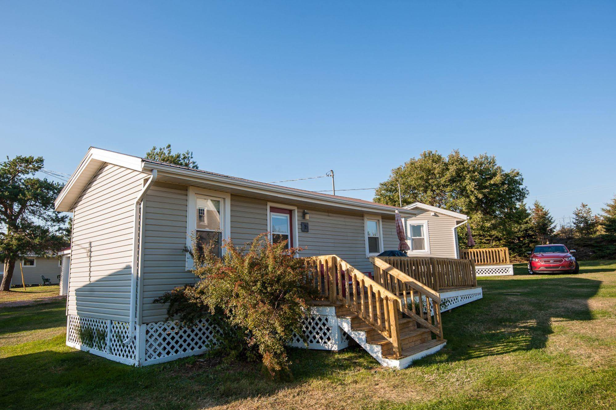 Cavendish Lodge & Cottages