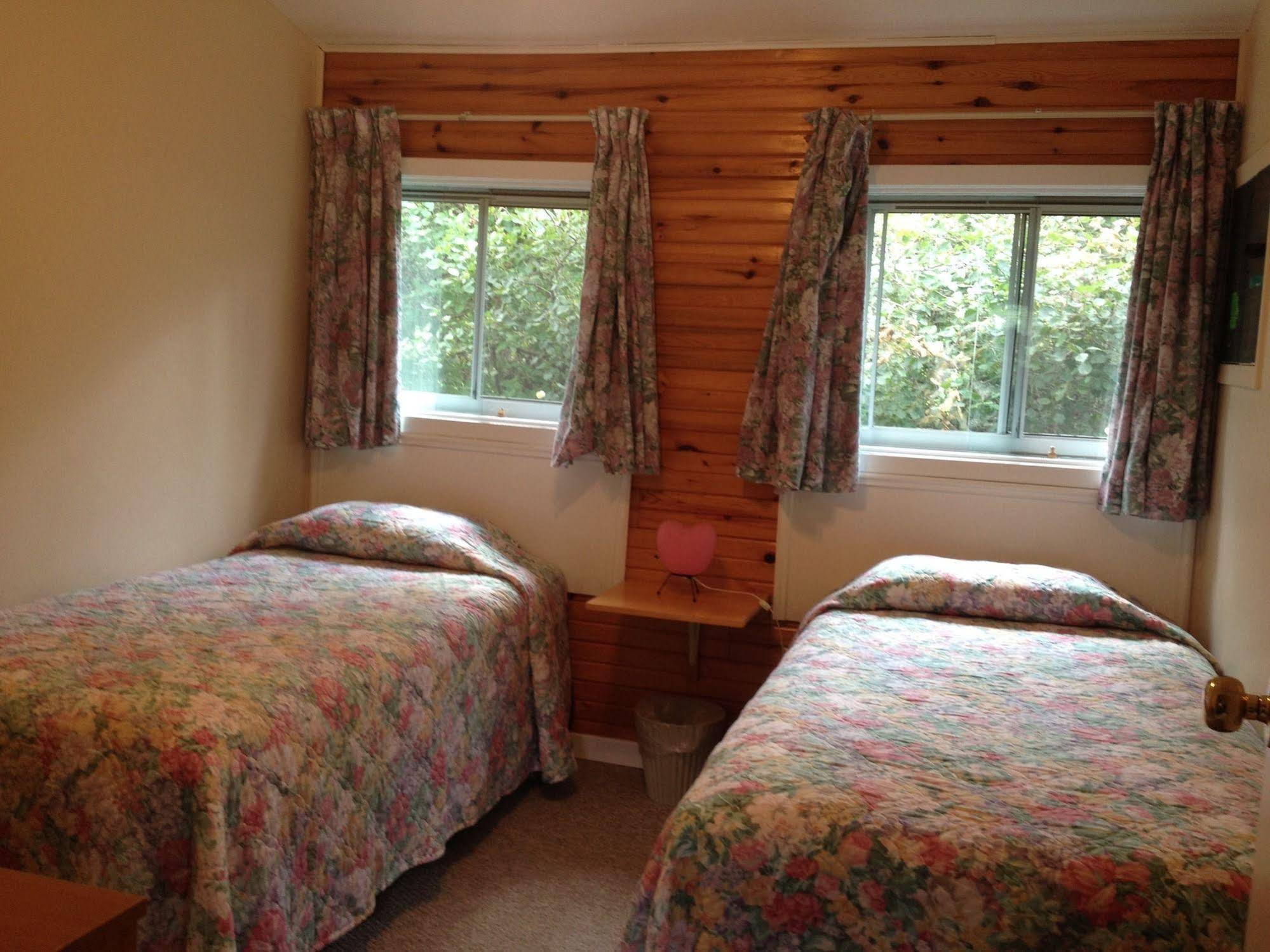 Stanhope Cottages
