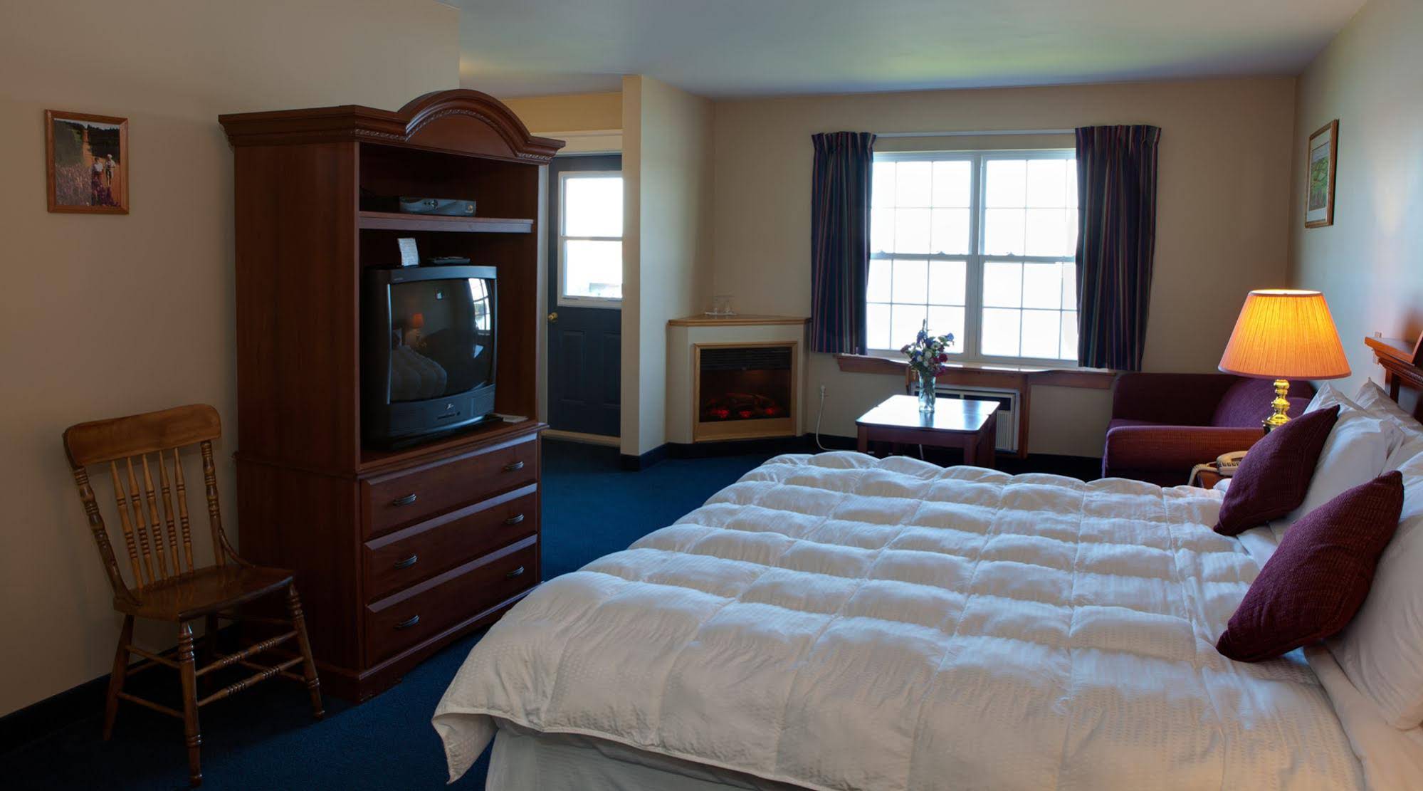 Inn at the Pier