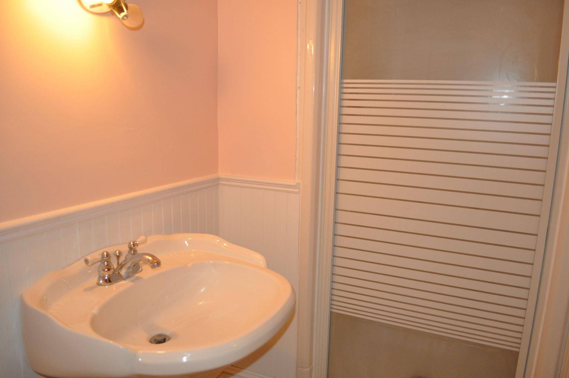Summerside Inn Bed and Breakfast