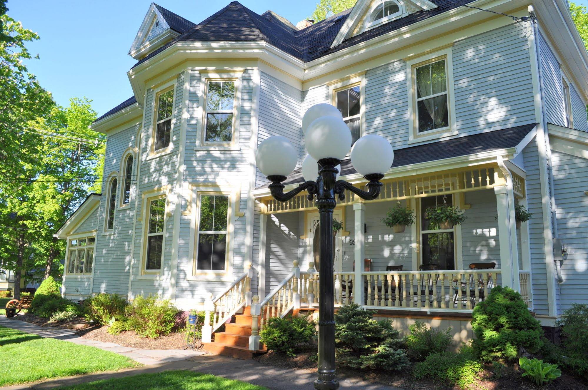 Summerside Inn Bed and Breakfast