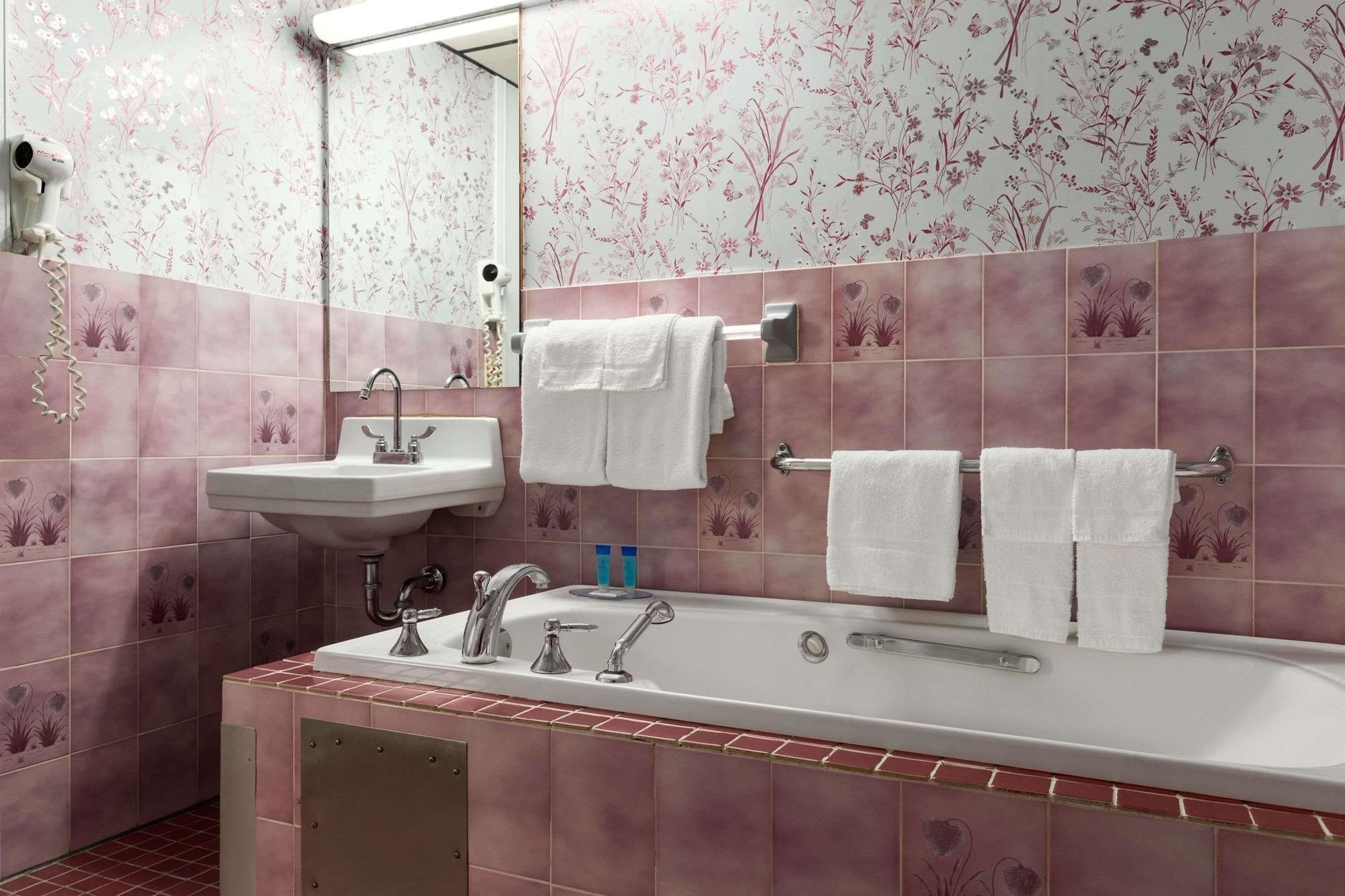 Travelodge by Wyndham Baie-Comeau