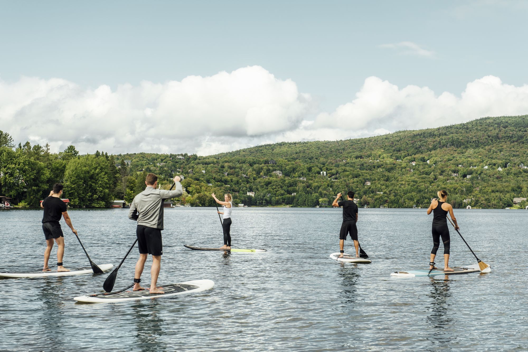 Entourage sur-le-Lac