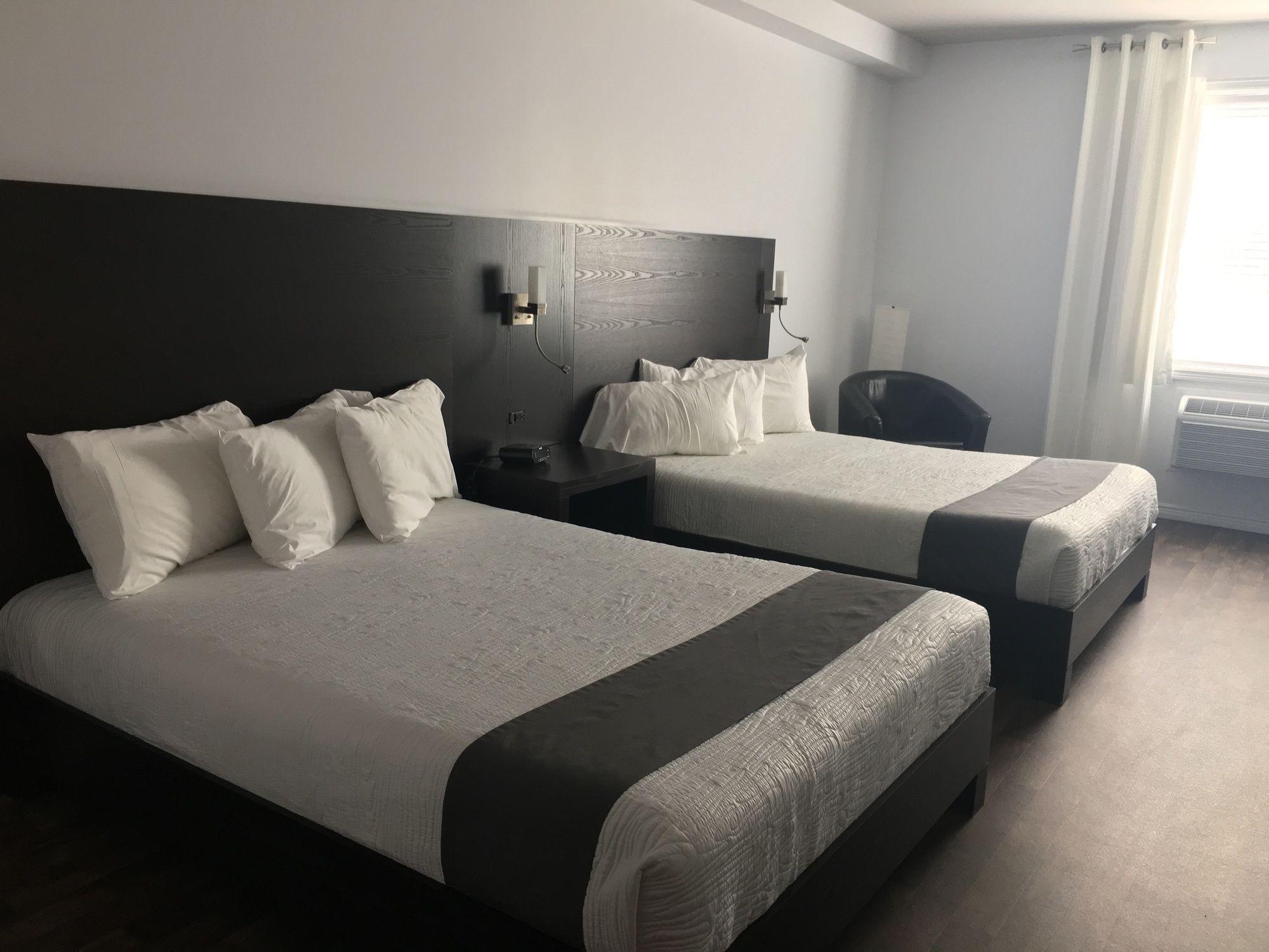 Hotel 1212