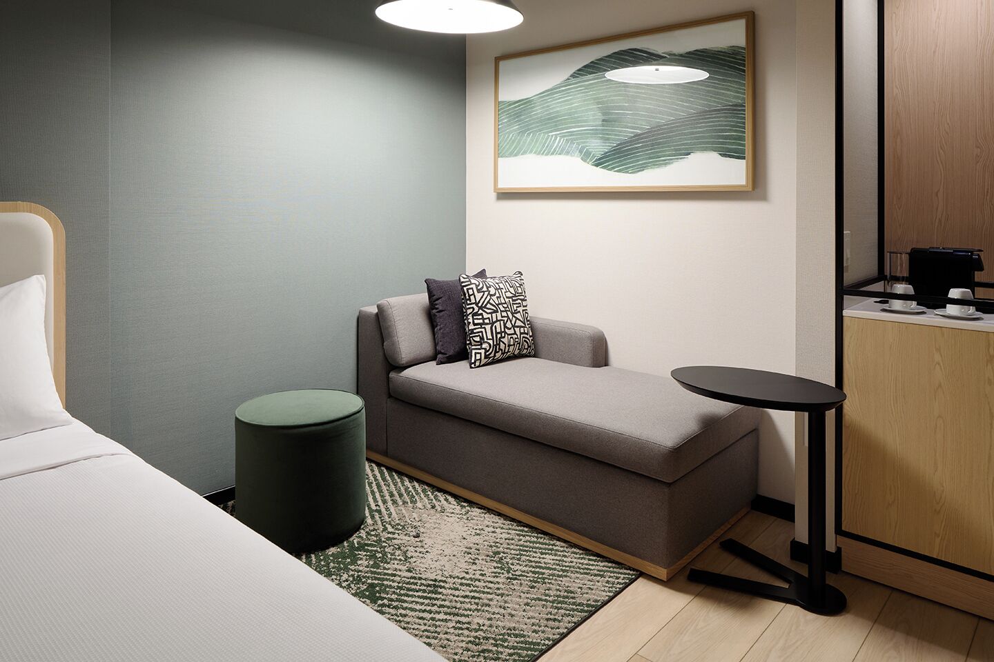Hyatt Place Montreal Airport