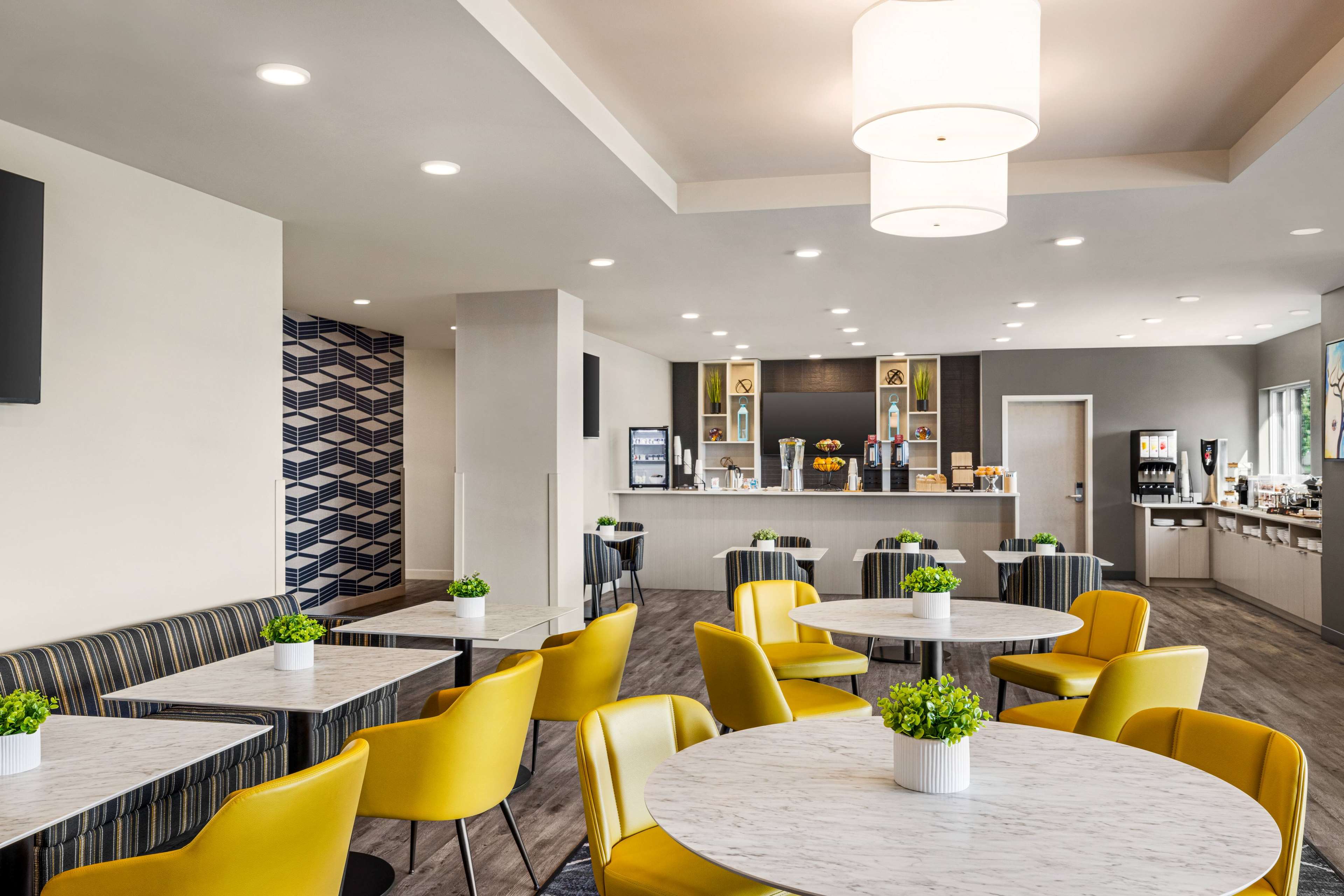 Microtel Inn & Suites Montreal Airport-Dorval QC