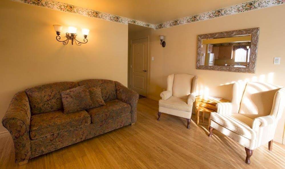 Travelodge by Wyndham Drummondville
