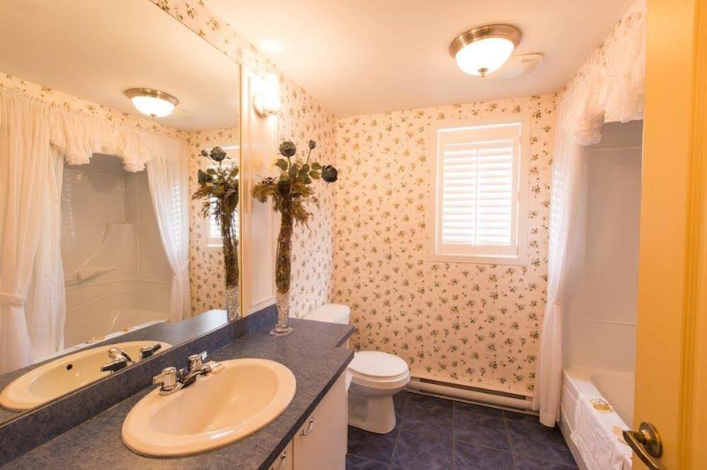 Travelodge by Wyndham Drummondville