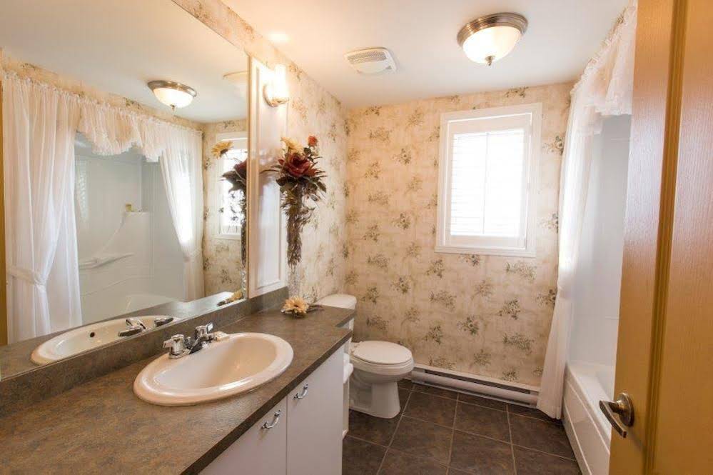 Travelodge by Wyndham Drummondville