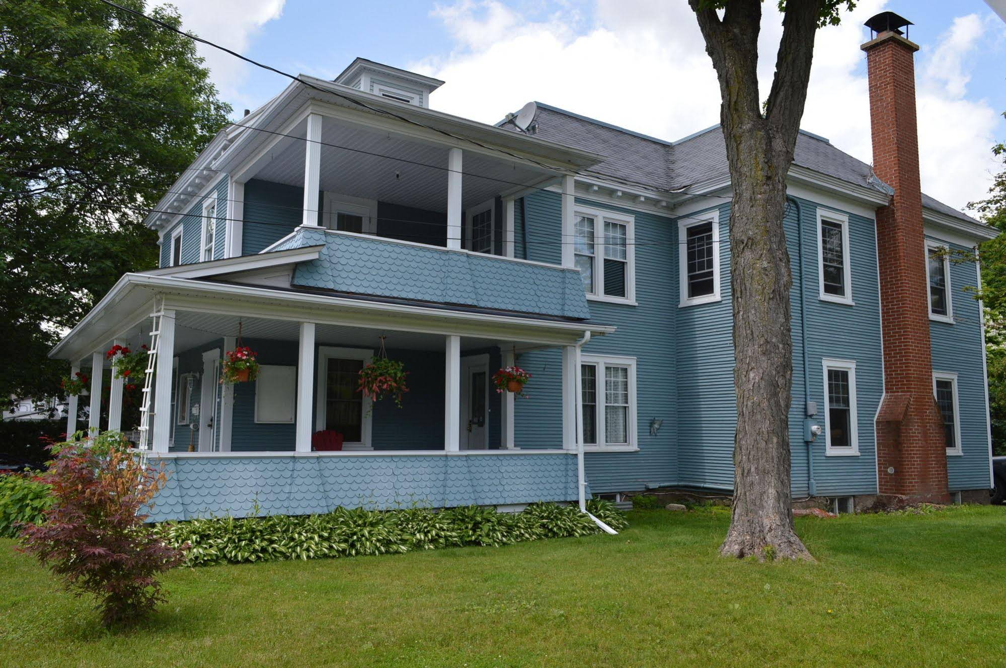 Bed And Breakfast La Maison Collins Eco Gite