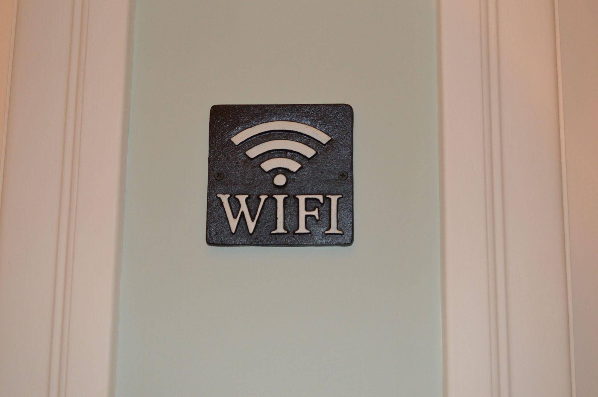 Bed And Breakfast La Maison Collins Eco Gite