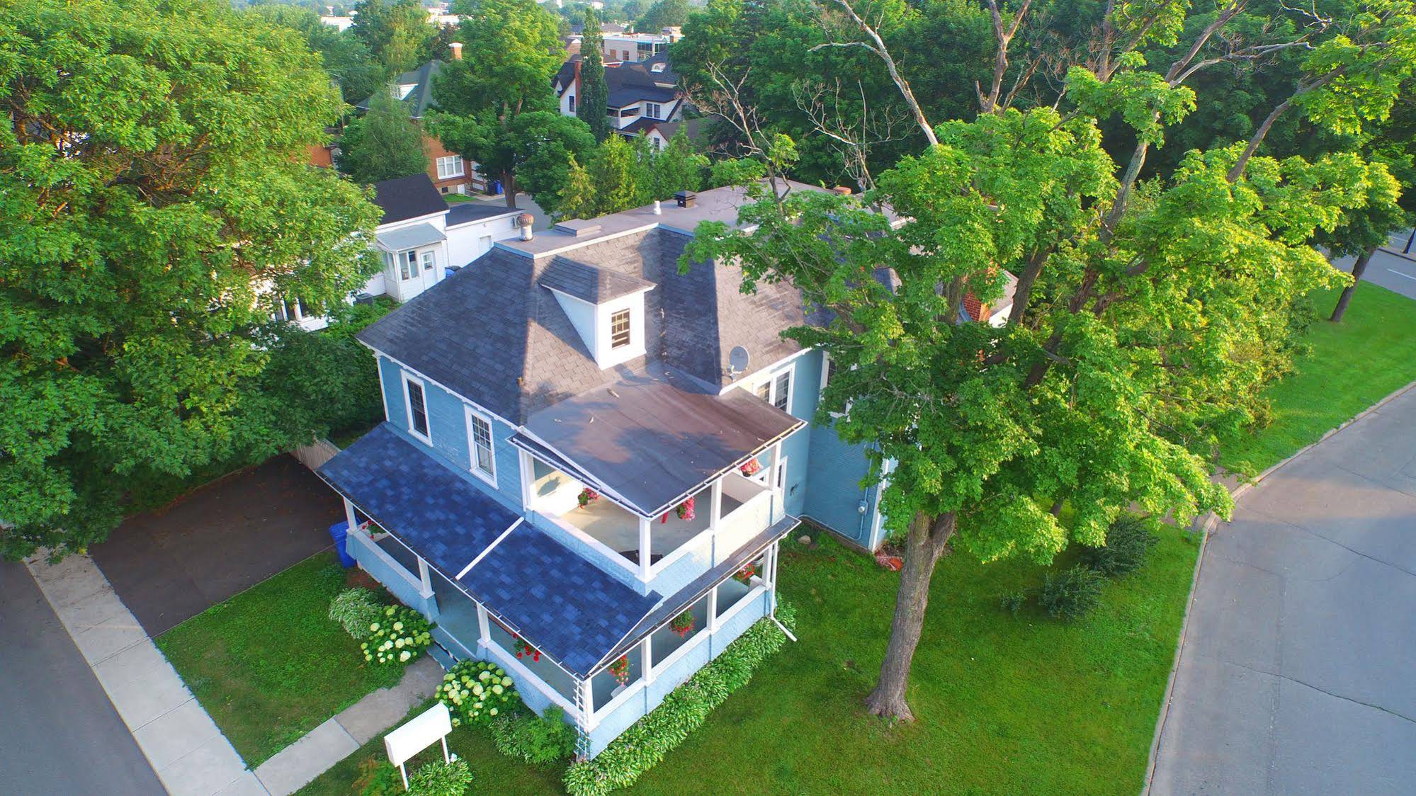 Bed And Breakfast La Maison Collins Eco Gite